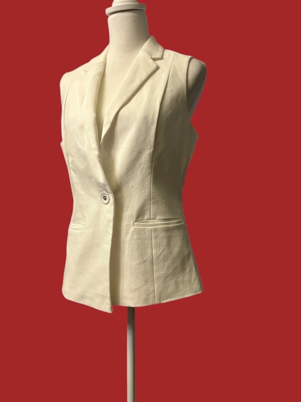 Bebe White Sleeveless Vest